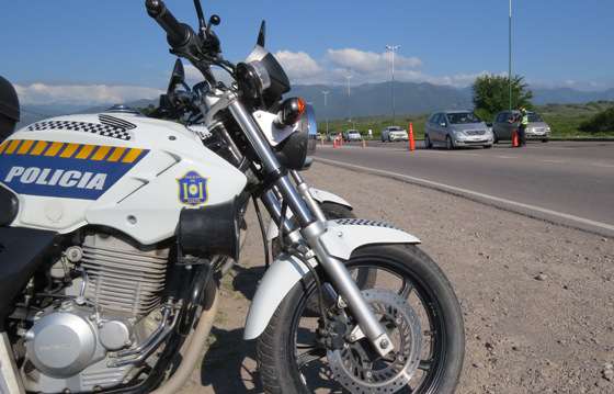 La Policía Vial controló más de mil vehículos durante el fin de semana