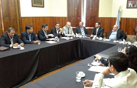 El ministro Montero expuso a los senadores los principales lineamientos de su gestión