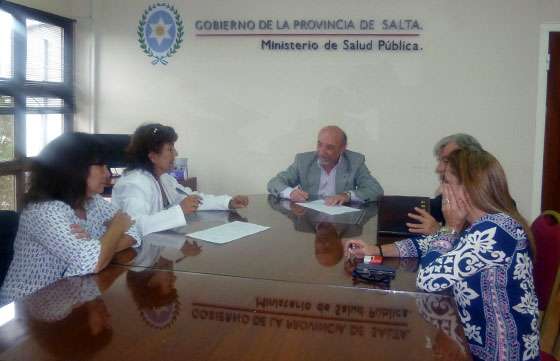 Realizarán rotaciones en especializaciones bioquímicas en hospitales de Capital