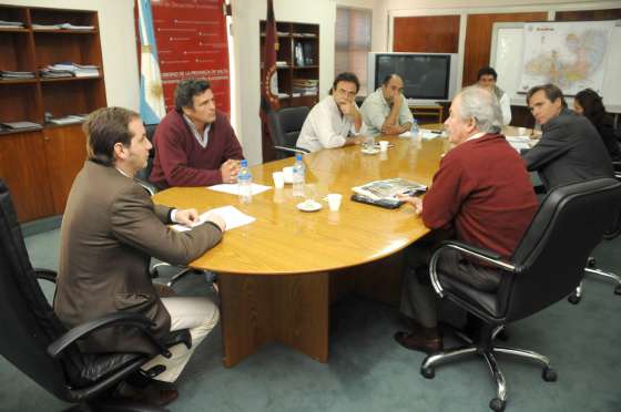 Nueva reunión de la Mesa de Ganados y Carnes    