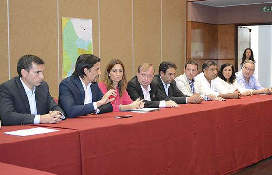 Invertirán 5 millones de dólares en obras y proyectos para los 8 municipios del área metropolitana