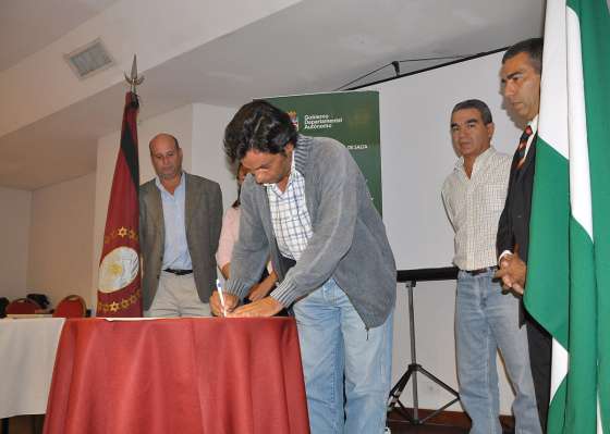 Productores ganaderos salteños acordaron con sus pares bolivianos promocionar el intercambio comercial.