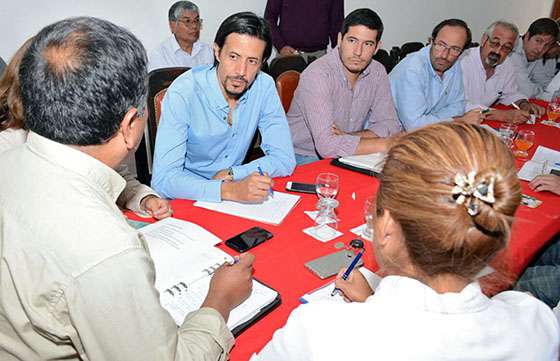 En Angastaco ​sesionan ​funcionarios provinciales y municipales