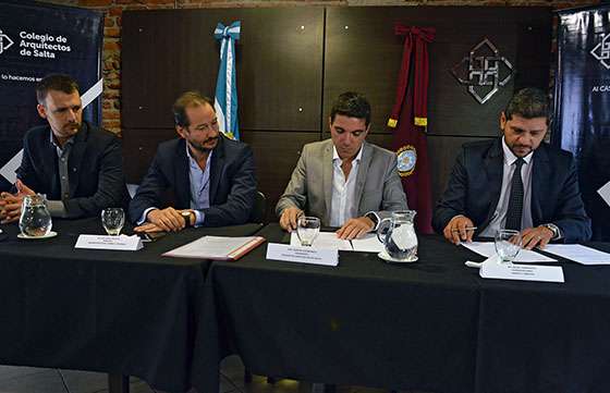 Impulsan proyectos de viviendas sociales evolutivas en lotes de interés social