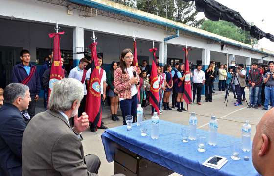 En el colegio América Latina se lanzó el programa “La Justicia sale a las escuelas”