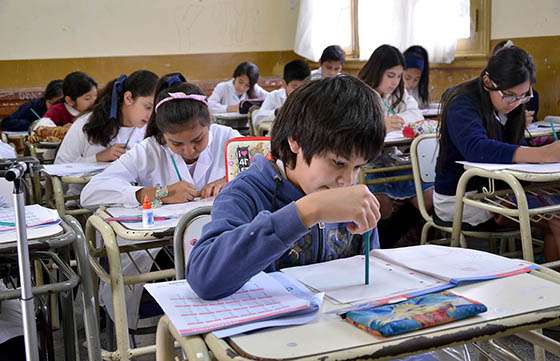 Presentan resultados de evaluaciones realizadas a alumnos primarios por la Provincia y el Banco Mundial