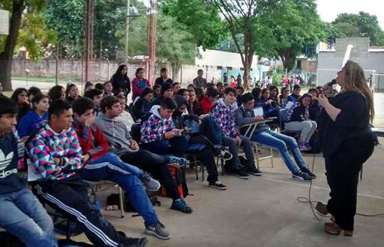 Seguridad capacitó a estudiantes sobre adicciones en Tartagal