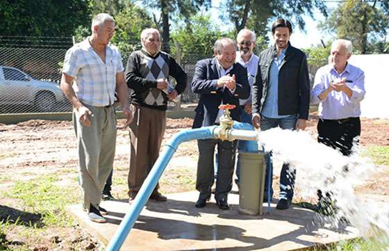 La Provincia inauguró un pozo de agua que abastecerá a toda la población de Urundel