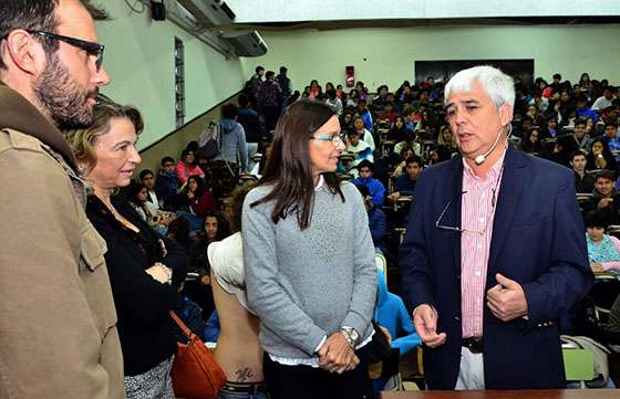 Más de 280 alumnos iniciaron el taller Física al alcance de Todos