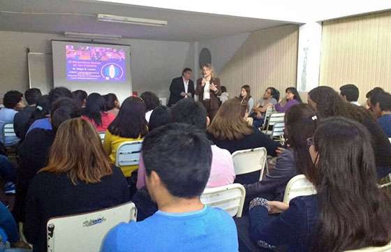 Alumnos de Nivel Superior participaron en una charla de divulgación en Cristalografía