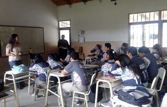 Brindan a adolescentes de El Jardín herramientas para detectar y prevenir violencia