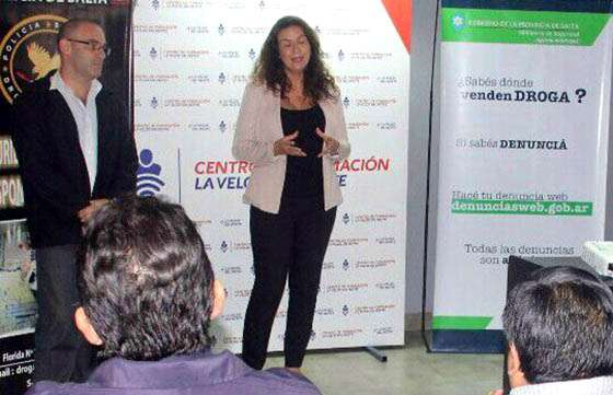Capacitan a choferes de transporte de pasajeros para detectar posibles casos de narcotráfico