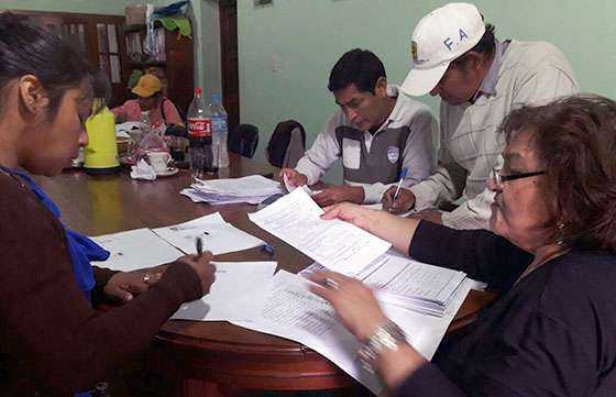 En Los Toldos y El Condado gestionaron 245 solicitudes para la tarifa social y el Plan Hogar