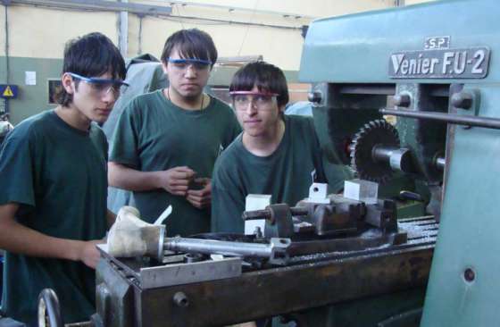 Hoy se firmarán convenios para financiar proyectos de escuelas técnicas de Tartagal