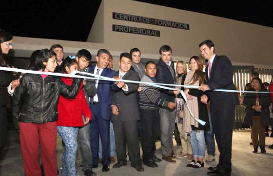 Urtubey y Bullrich inauguraron el nuevo edificio del Centro de Formación Profesional en Rosario de Lerma