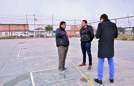 En el playón deportivo del barrio Democracia realizarán tareas de reacondicionamiento