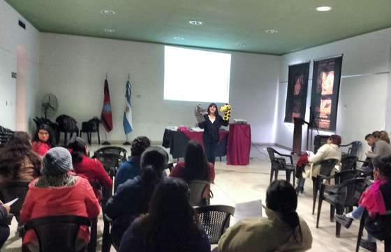 Jóvenes líderes de Güemes se capacitan en comunicación no violenta