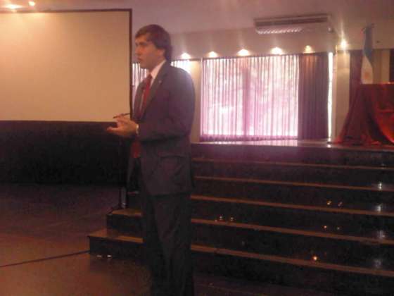 El secretario de la Función Pública disertó en Tucumán