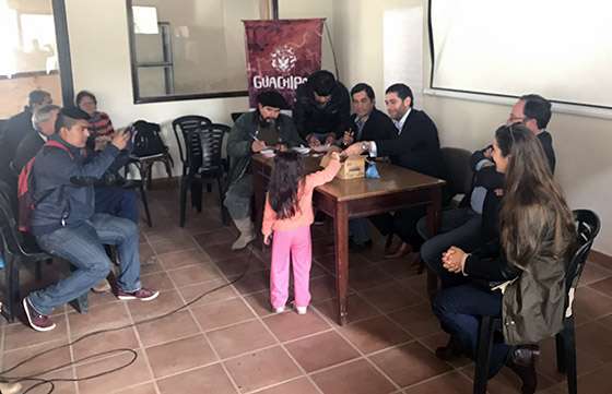 El Gobierno entregó 32 reproductores ovinos a pequeños ganaderos de Guachipas