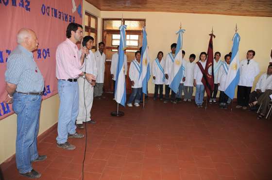 Urtubey instó a trabajar para que los niños de hoy sean hombres de progreso del mañana