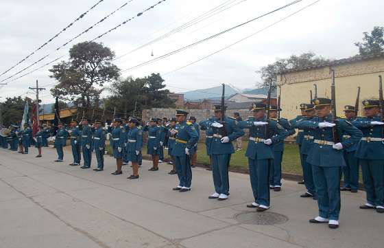 Cadetes y Aspirantes a agentes del servicio penitenciario prestaron juramento a la bandera
