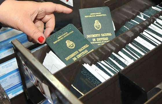 En las Paso y en las generales se podrá votar con DNI de confección manual