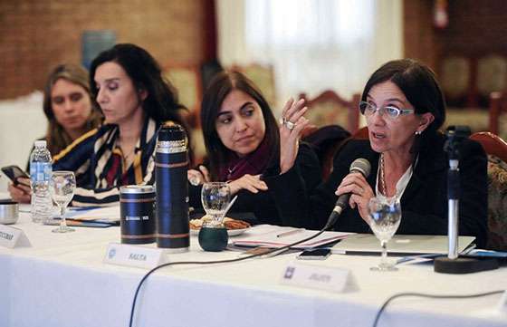 En Córdoba la ministra Berruezo participó en la asamblea del Consejo Federal de Educación