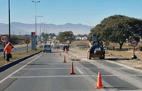 Vialidad realiza tareas de bacheo en la ruta provincial 28