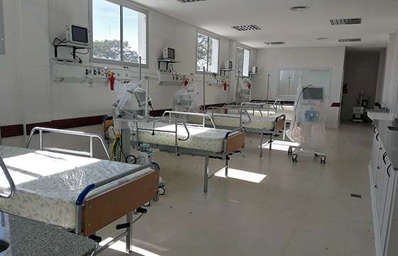 Urtubey inaugura la Unidad Materno Infantil y el Servicio de Tomografía del hospital de Orán