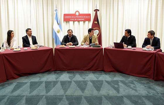 Esta noche comenzará a funcionar la iluminación de la rotonda de Cobos
