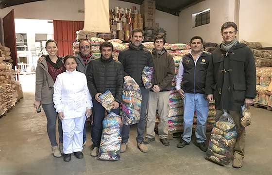 Funcionarios visitaron una fábrica de golosinas y otra de pastas