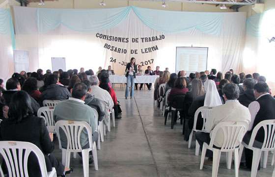 El gabinete de Educación se reunió con 50 directivos de Rosario de Lerma y Campo Quijano