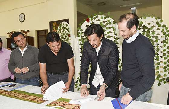 La Provincia y Aguas Blancas firmaron convenio para realizar obras de infraestructura urbana