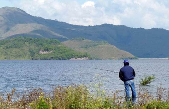 Desde hoy rige la veda de pesca en tres diques