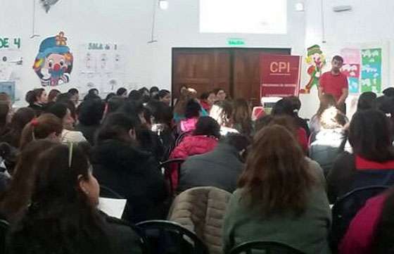Capacitan a 466 acompañantes educativas en Políticas de Primera Infancia