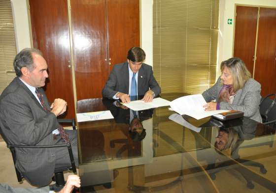 El Gobierno promueve el dictado de carreras de postgrado en la provincia 