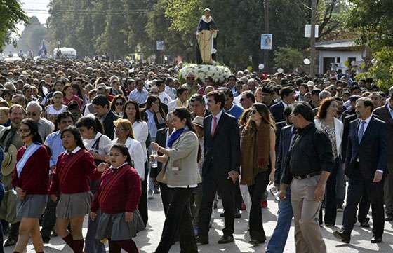 El pueblo de Joaquín V. González celebró junto al Gobernador sus fiestas patronales