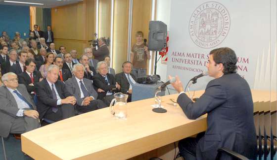 El gobernador Urtubey inauguró el ciclo de conferencias de la Universidad de Bologna