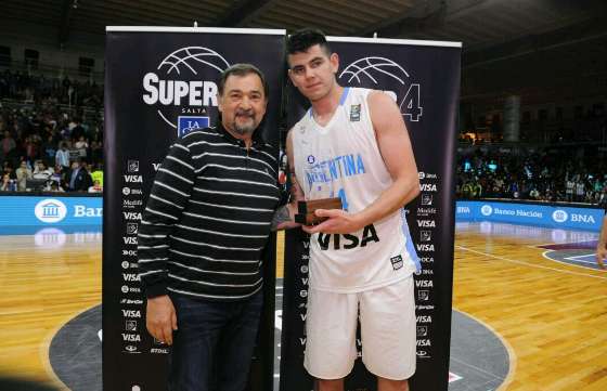 Argentina debutó en el Súper 4 con un claro triunfo sobre Colombia