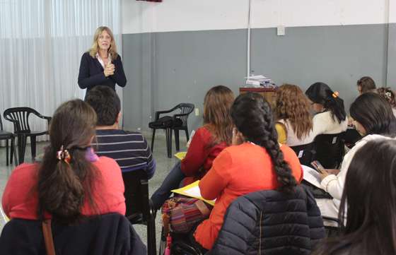 Especialistas de UNICEF brindan talleres de Crianza sin Violencia