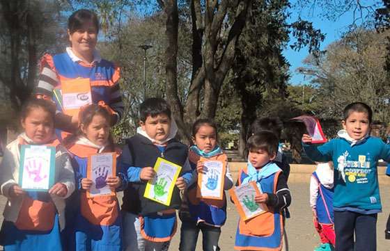 Niños de Metán realizaron una caminata comunitaria por sus derechos