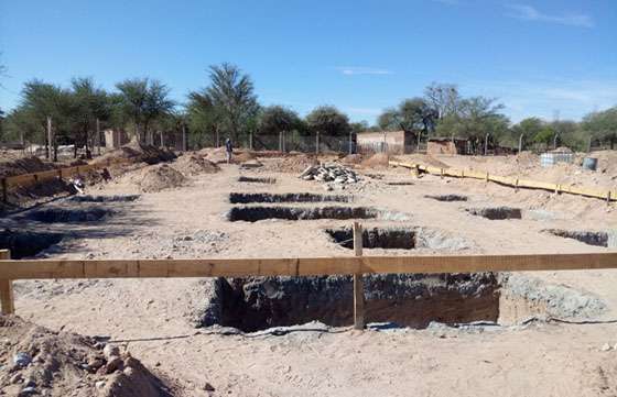 Inició la construcción de dos establecimientos educativos en Rivadavia Banda Sur