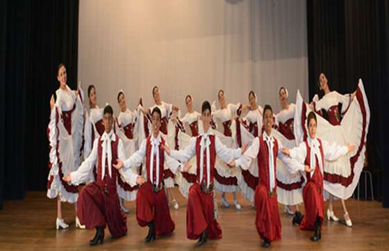 Danzas en el Hall presenta a la Escuela del Ballet Salta