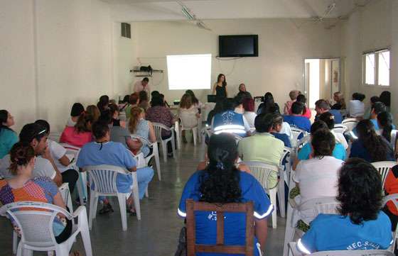 Capacitan en salud mental a equipos sanitarios de hospitales