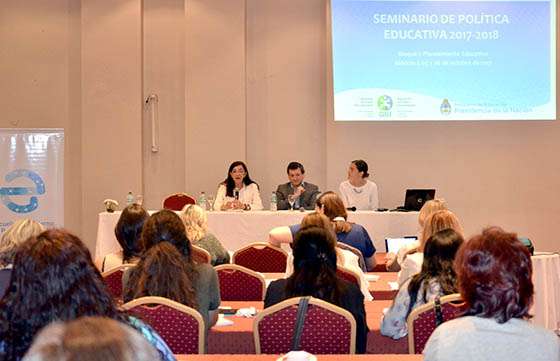 La ministra de Educación resaltó la importancia de la planificación en materia educativa