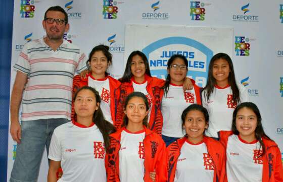 Salta presentó la indumentaria para los Juegos Nacionales Evita
