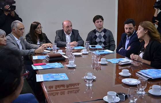 El Gobierno presentó el primer boletín sobre salud adolescente