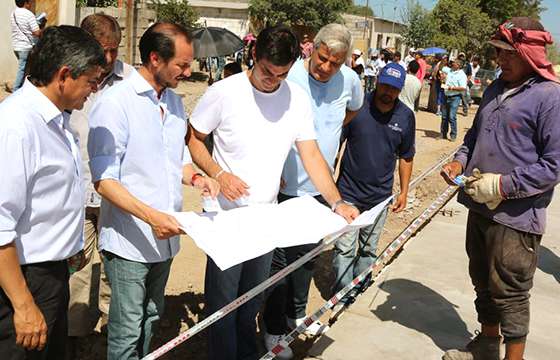 Urtubey recorrió obras de infraestructura en Rosario de Lerma