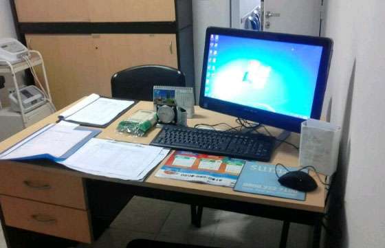 Entrega de equipamiento informático a hospitales y centros de salud
