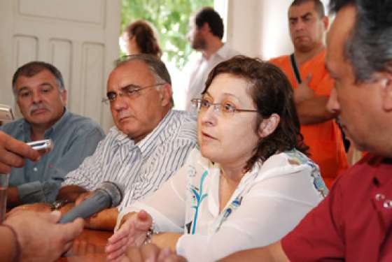 Urtubey recorrió el Hospital de Tartagal con los ministros de Salud de la Nación y de la Provincia 